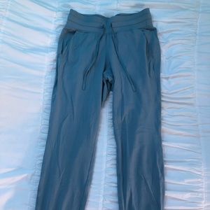 Lululemon joggers